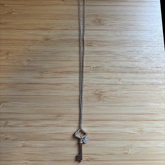 Swarovski Gold key Necklace - Picture 3 of 3